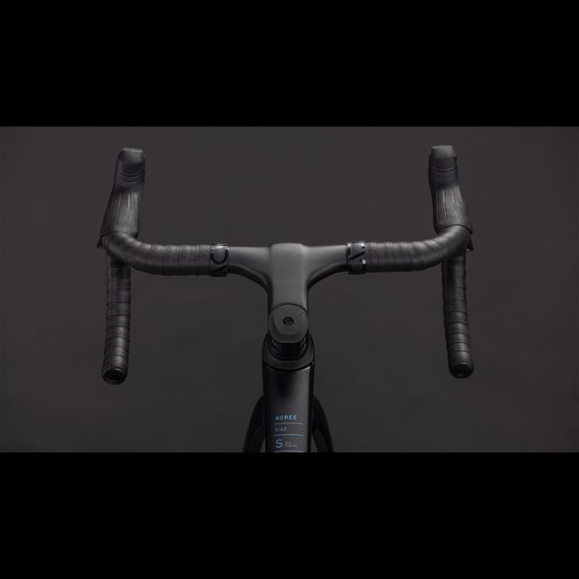 CUBE Agree C:62 SLX maantiepyörä